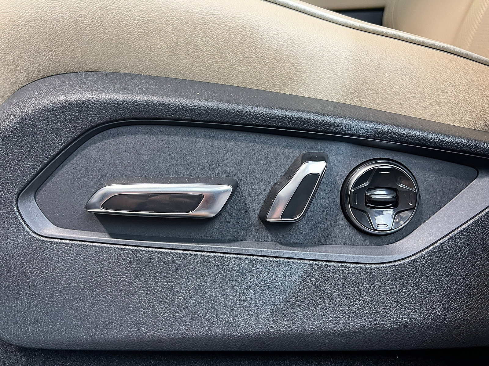 New 2026 Acura MDX SH-AWD w/ Advance Package image 16