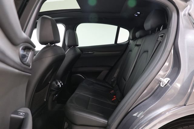 Used 2023 Alfa Romeo Stelvio Ti AWD/4WD image 29