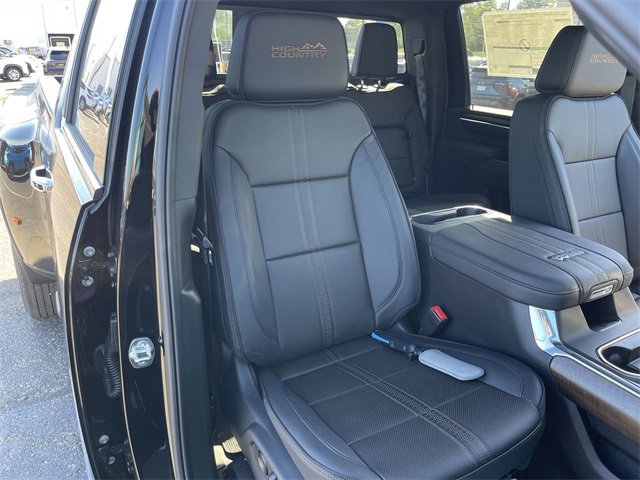 New 2026 Chevrolet Silverado 3500 High Country w/ Technology Package image 24