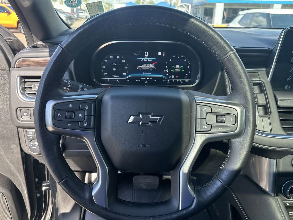 Used 2022 Chevrolet Suburban Z71 w/ Luxury Package AWD/4WD image 24