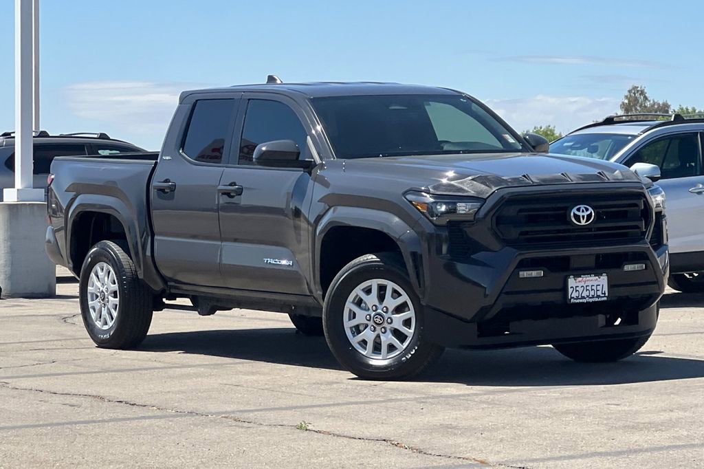 Certified 2025 Toyota Tacoma SR5 image 2