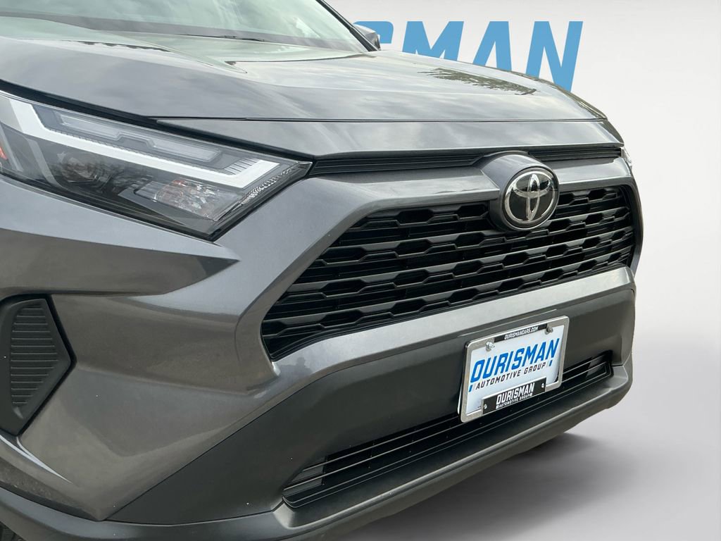 Used 2024 Toyota RAV4 XLE w/ Convenience Package image 12