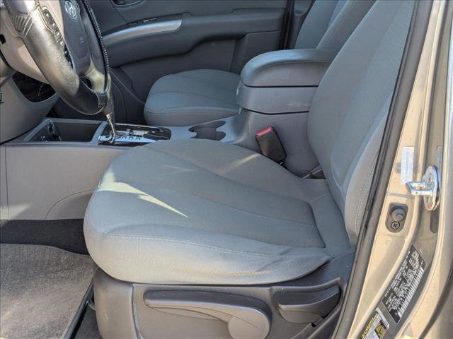 Used 2011 Hyundai Santa Fe GLS image 13