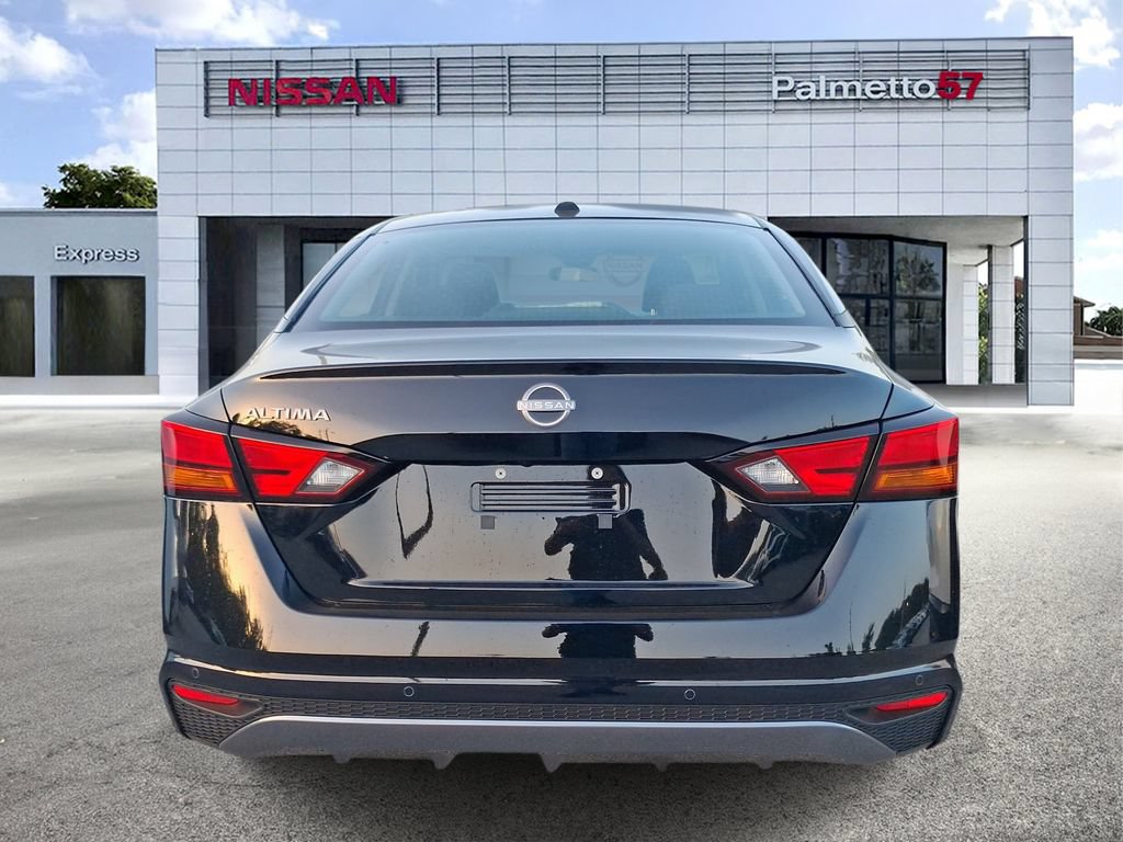 New 2026 Nissan Altima 2.5 SV FWD image 4