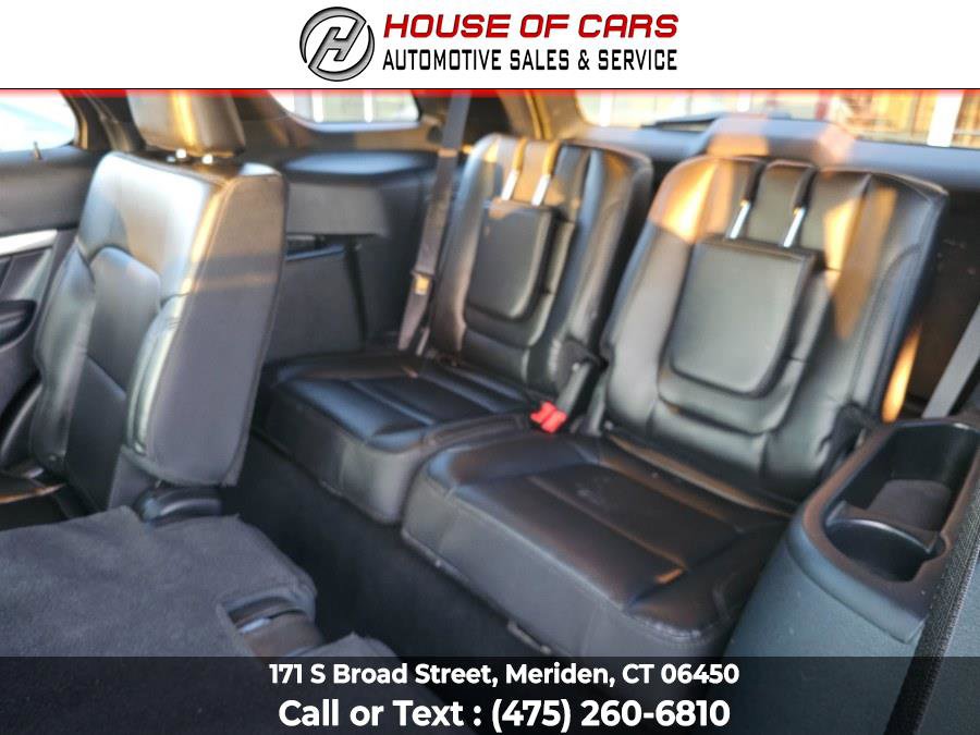 Used 2019 Ford Explorer XLT w/ Equipment Group 202A AWD/4WD image 40