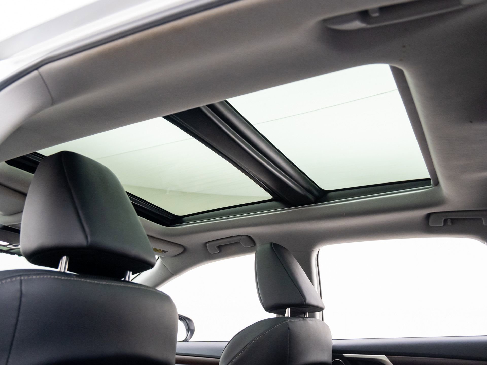 Used 2022 Lexus RX 450h 450h image 16