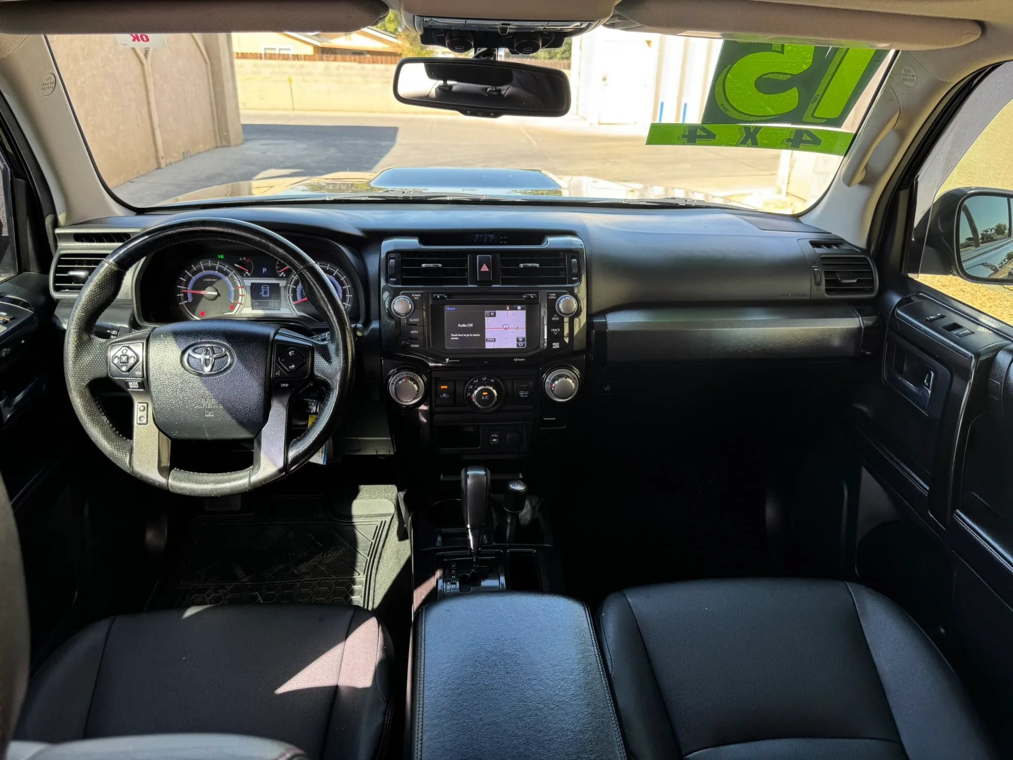 Used 2015 Toyota 4Runner SR5 AWD/4WD image 13