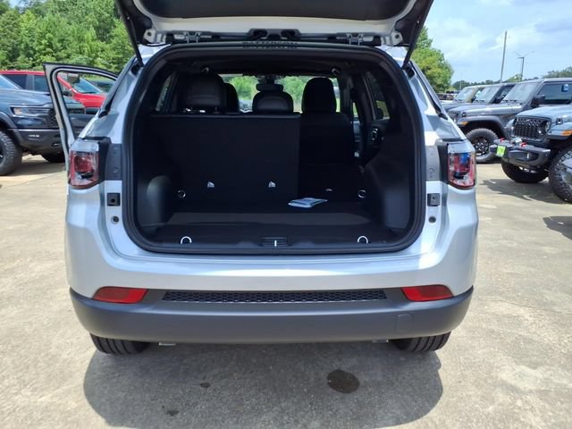 New 2026 Jeep Compass Latitude AWD/4WD image 16