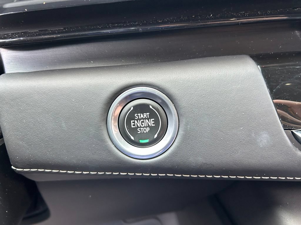 Used 2023 Cadillac Escalade V AWD/4WD image 32