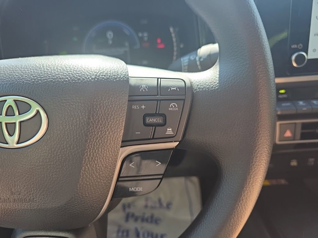 Used 2026 Toyota Camry LE image 23