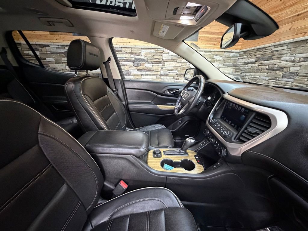 Used 2017 GMC Acadia Denali w/ Technology Package AWD/4WD image 14