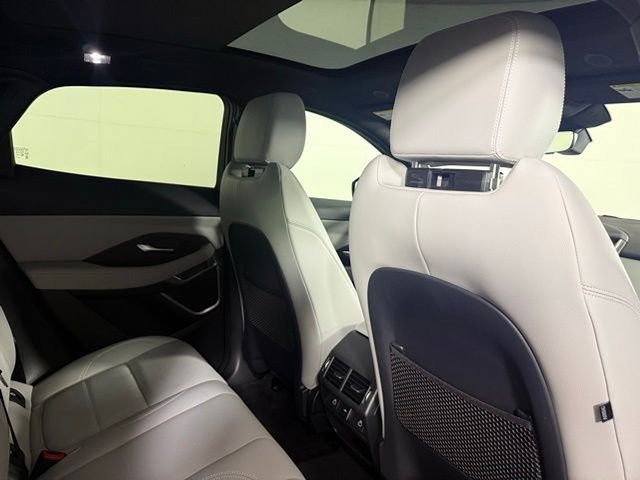 Certified 2024 Jaguar E-PACE R-Dynamic SE image 32