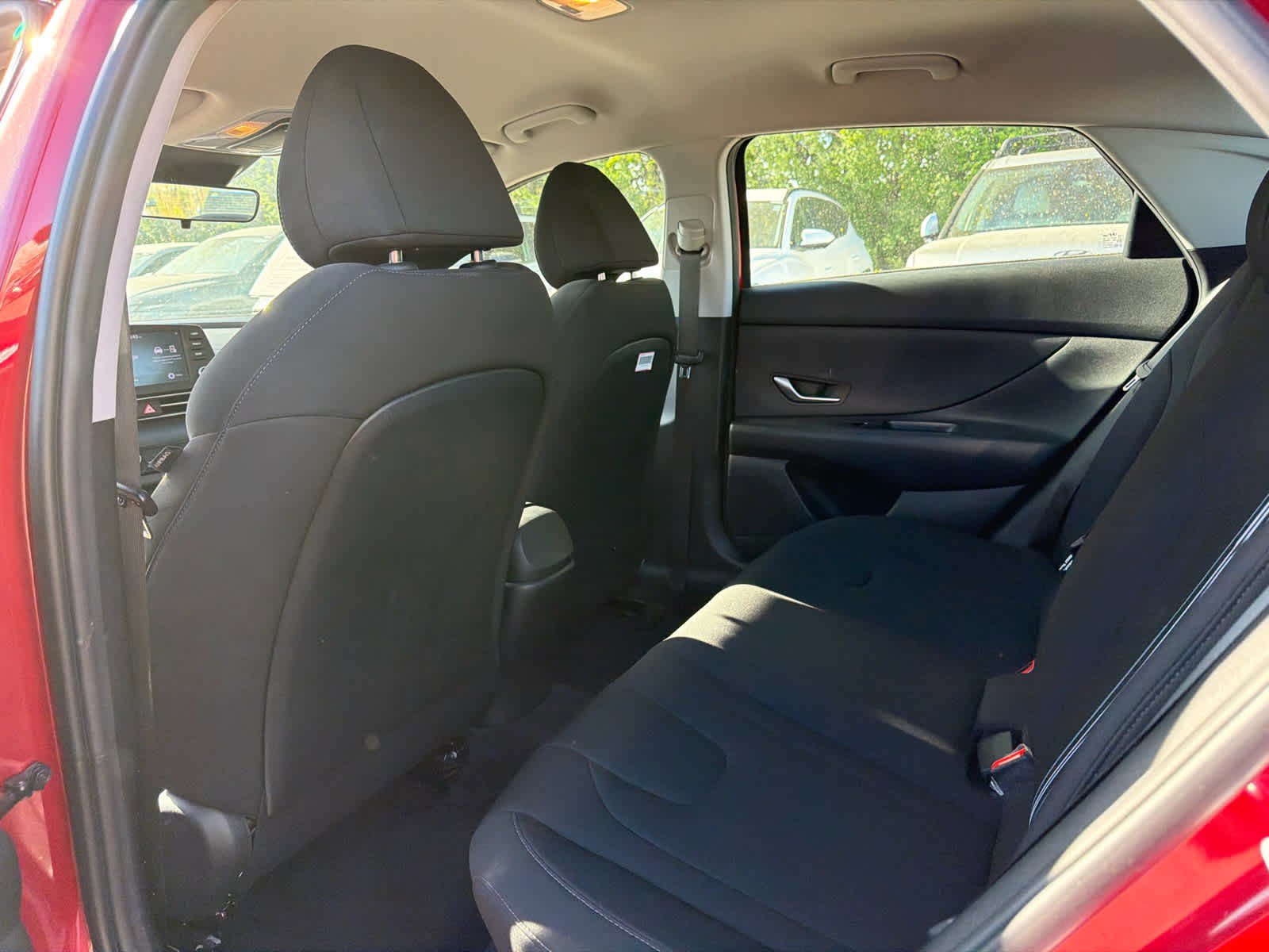 Used 2023 Hyundai Elantra SEL FWD image 6