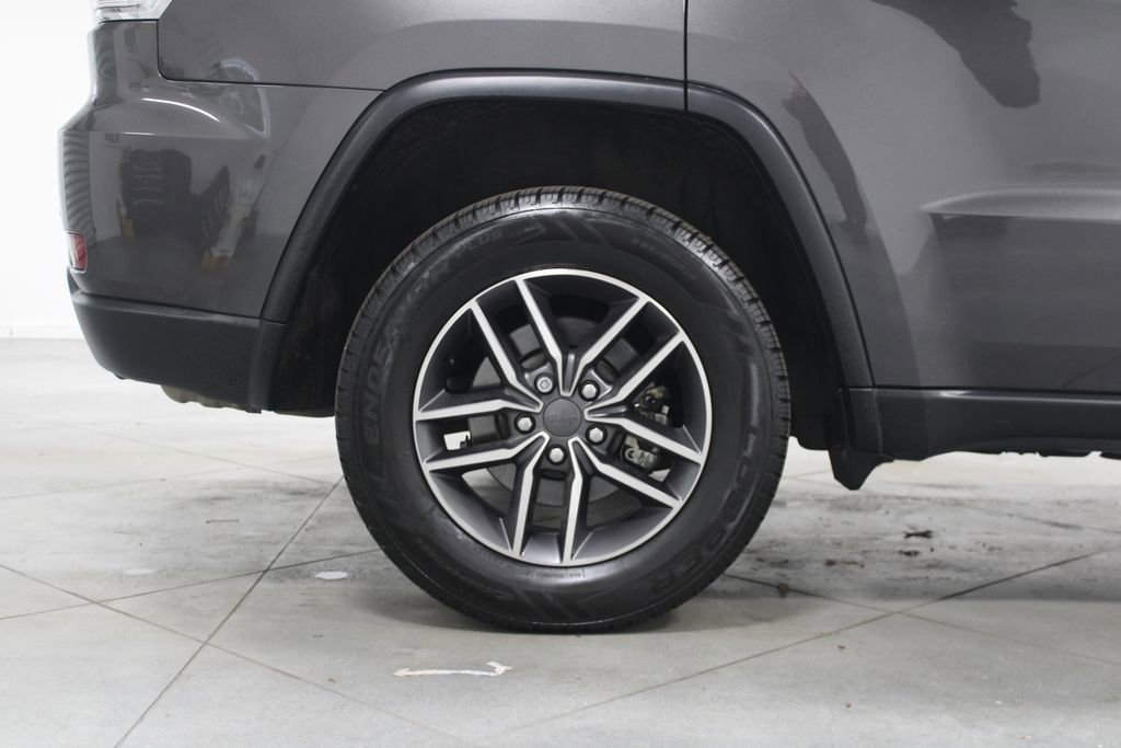 Used 2021 Jeep Grand Cherokee Limited w/ Trailer Tow Group IV image 14