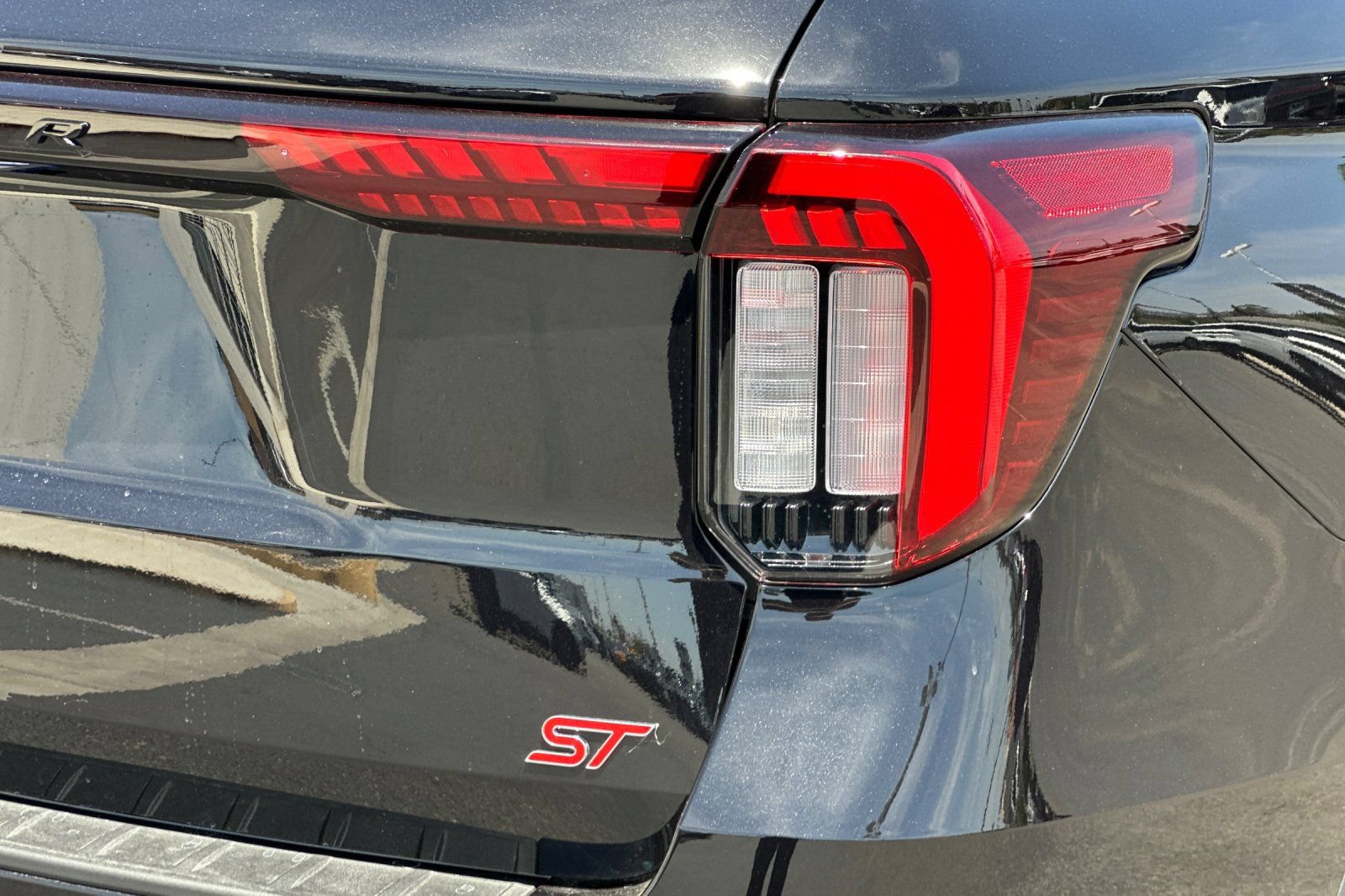 New 2026 Ford Explorer ST w/ Sun And Sound Package RWD image 27