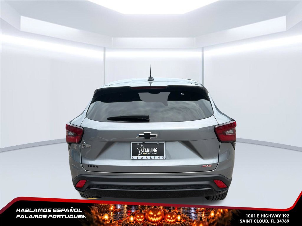 Used 2024 Chevrolet Trax RS w/ Driver Confidence Package FWD image 5