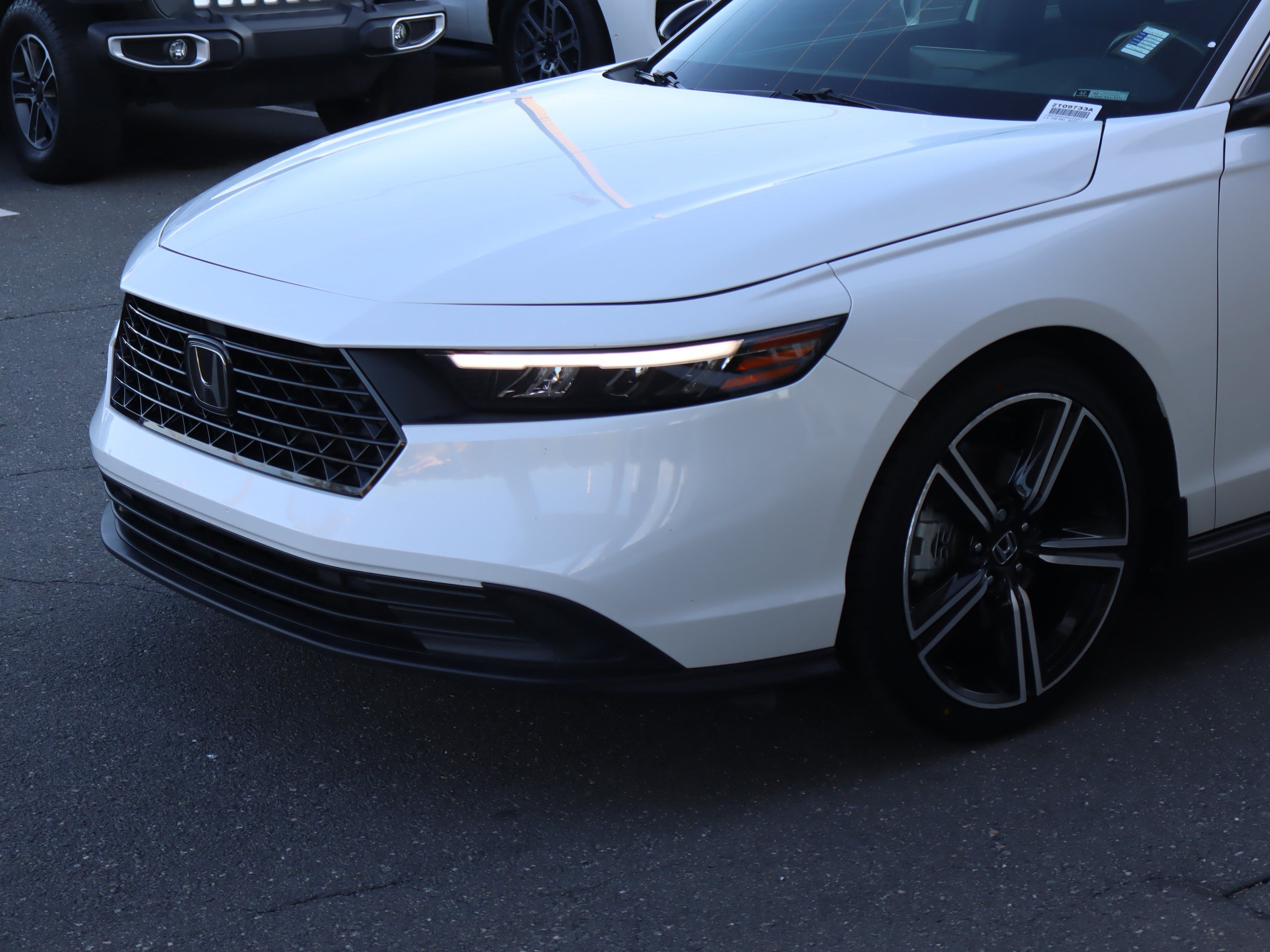 Used 2023 Honda Accord Sport image 6