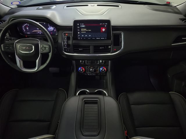 Used 2024 GMC Yukon SLT w/ SLT Luxury Package AWD/4WD image 10