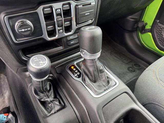 Certified 2025 Jeep Wrangler Sport S image 23