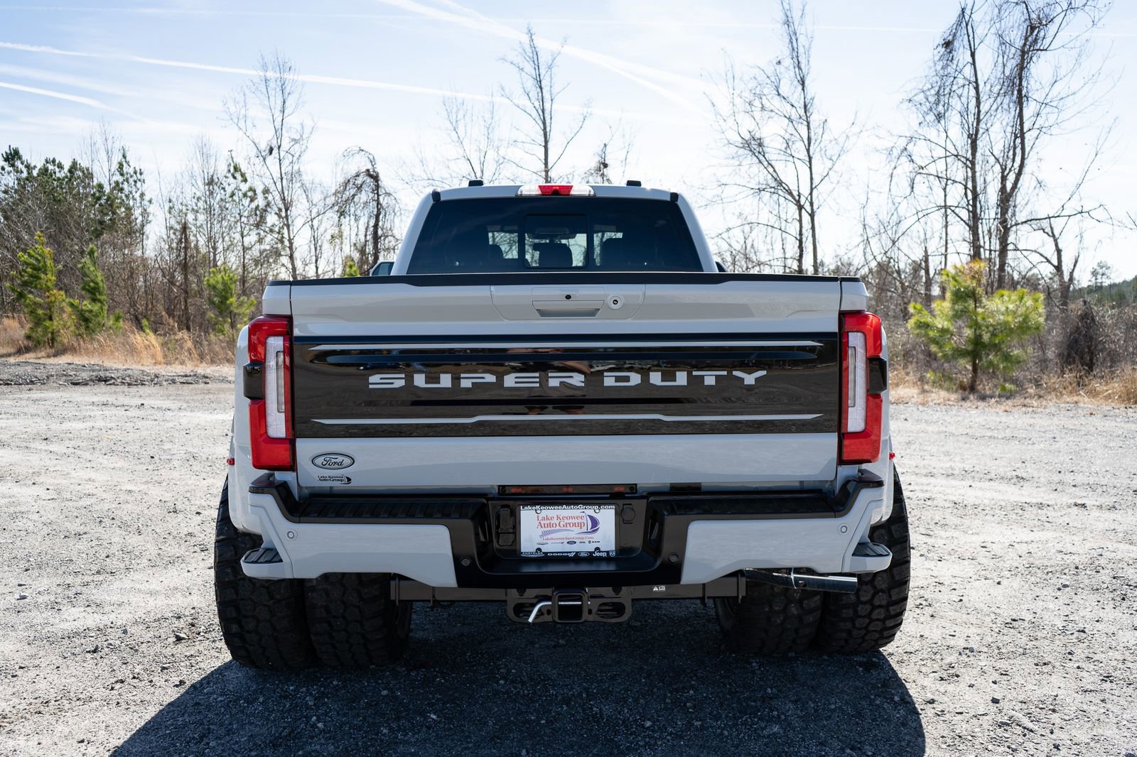 Used 2026 Ford F450 Platinum w/ FX4 Off-Road Package image 19