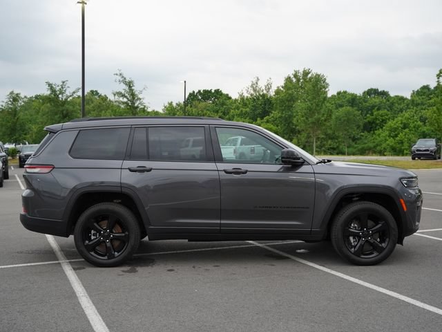 New 2026 Jeep Grand Cherokee L Limited w/ Limited Altitude Package AWD/4WD image 8