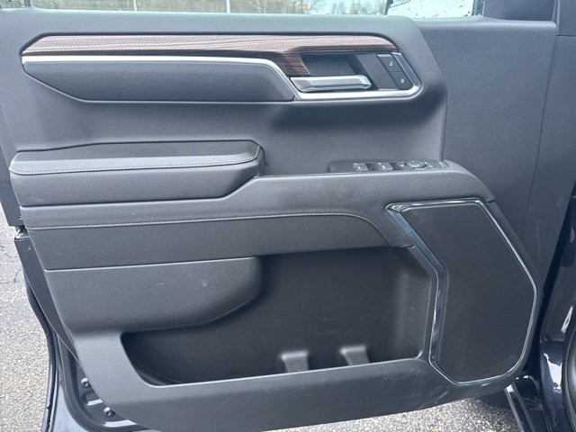 Used 2023 Chevrolet Silverado 1500 RST image 9