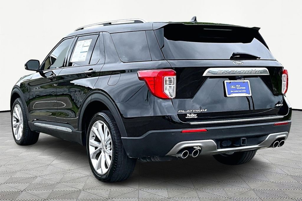 Certified 2023 Ford Explorer Platinum w/ Technology Package AWD/4WD image 13