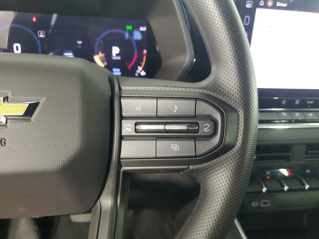 Used 2025 Chevrolet Colorado W/T image 23