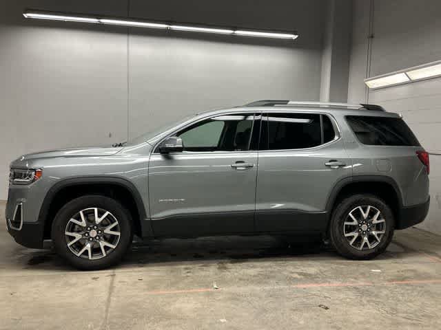 Used 2023 GMC Acadia SLE w/ Driver Convenience Package FWD image 2