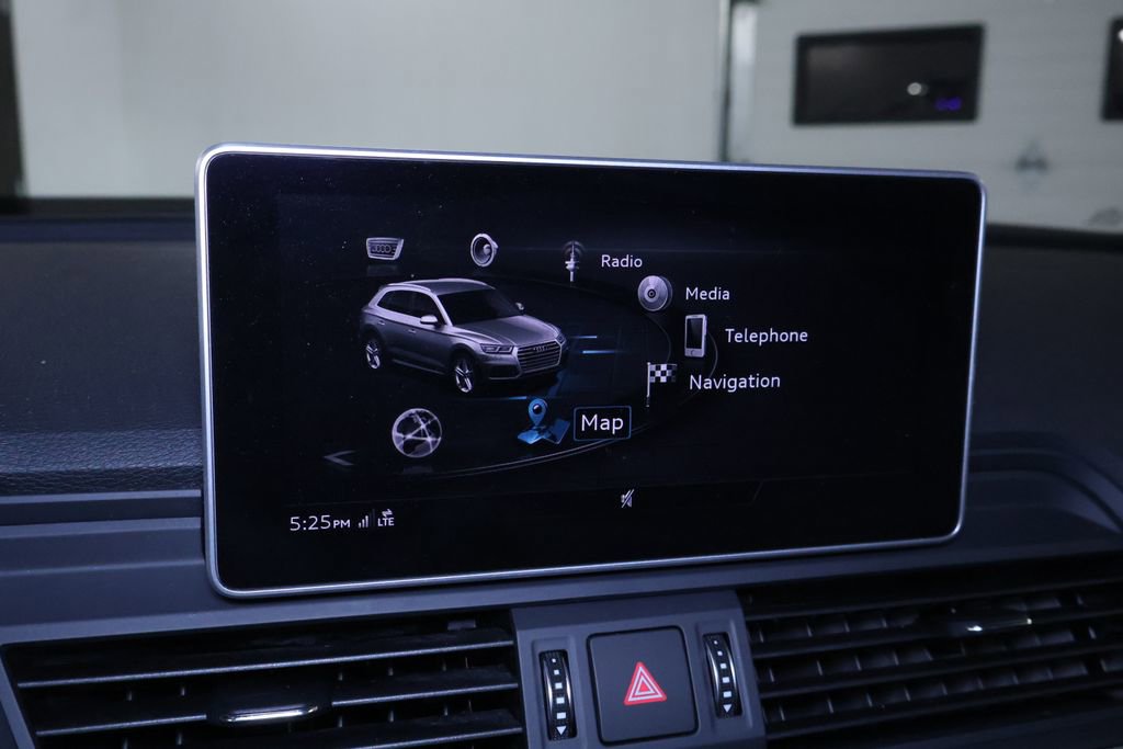 Used 2018 Audi SQ5 Premium Plus w/ S Sport Package image 31