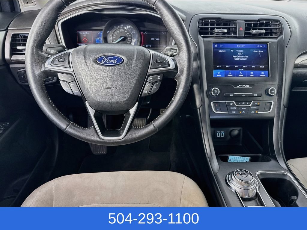 Used 2020 Ford Fusion SE w/ Equipment Group 151A FWD image 22