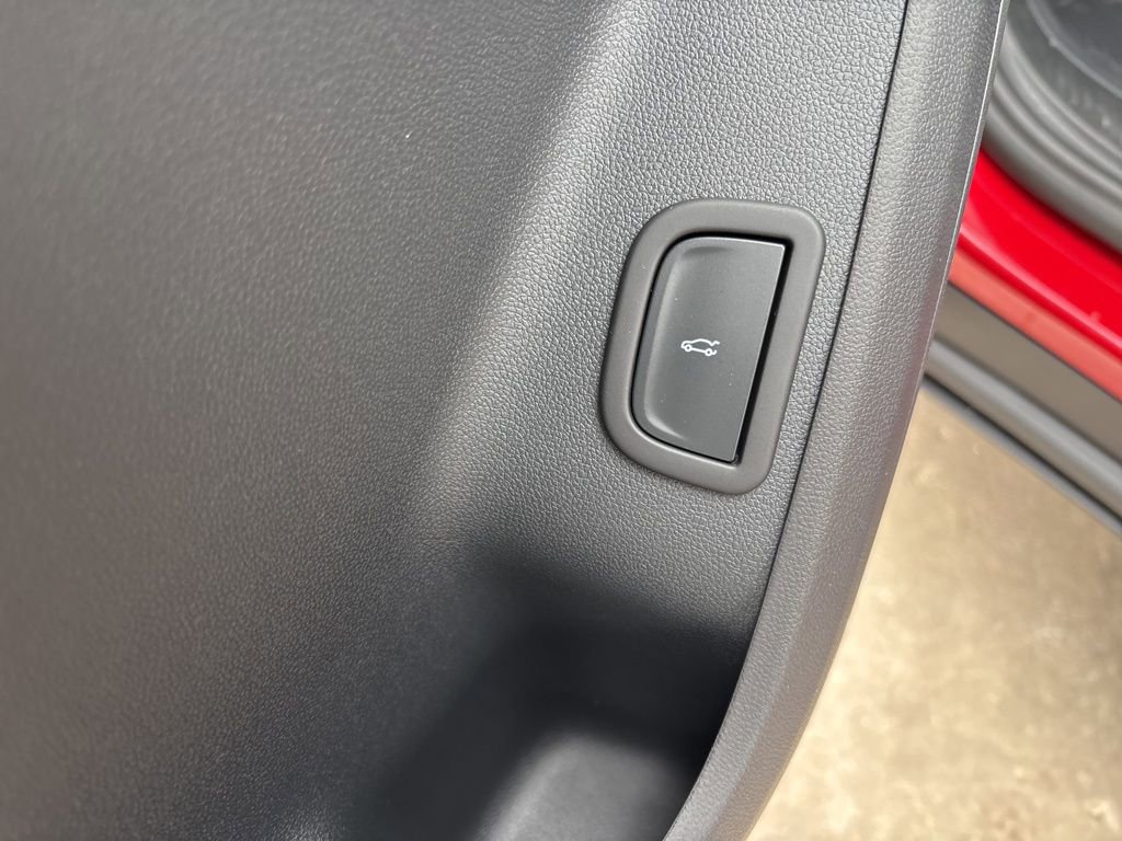 New 2026 Chevrolet Traverse LT w/ Driver Confidence Package image 29