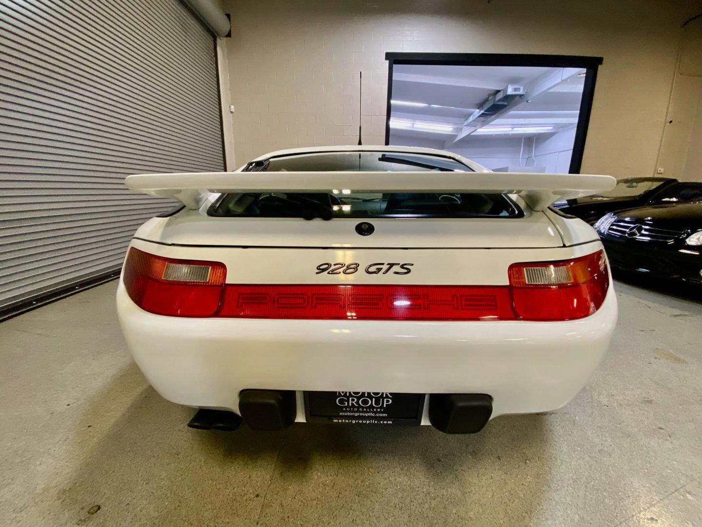 Used 1994 Porsche 928 GTS RWD image 22