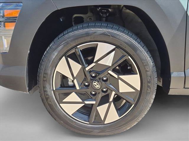 Used 2024 Hyundai Kona SEL AWD/4WD image 21
