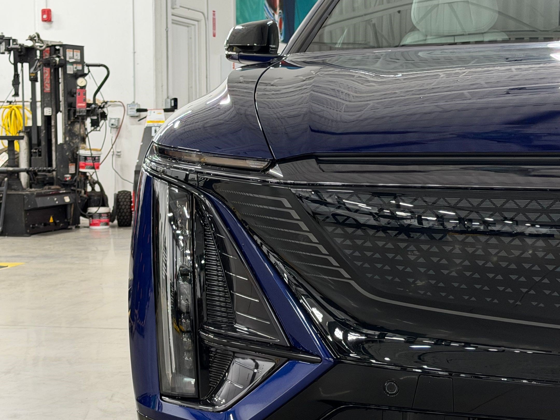 New 2027 Cadillac Lyriq Sport AWD/4WD image 11