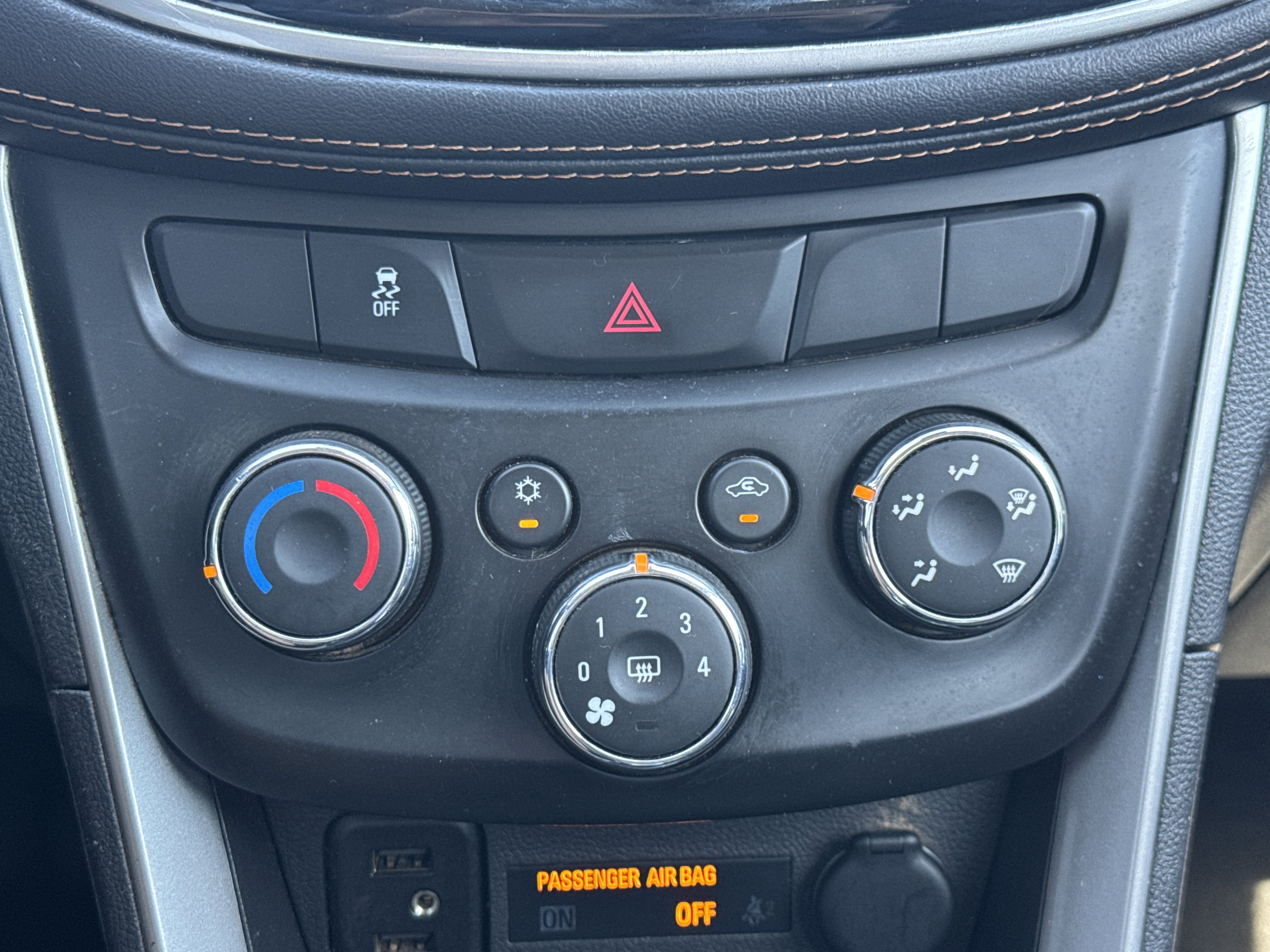 Used 2021 Chevrolet Trax LS image 19