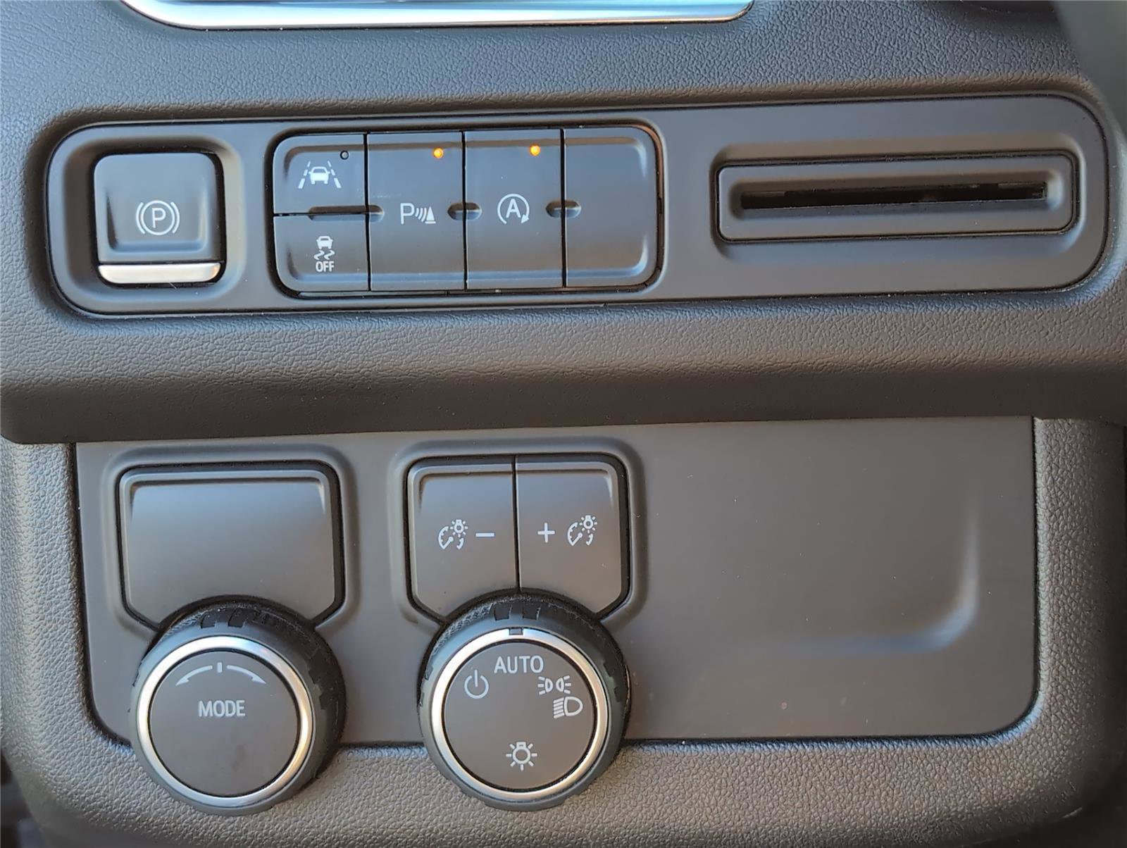 Used 2023 Chevrolet Tahoe LT image 23