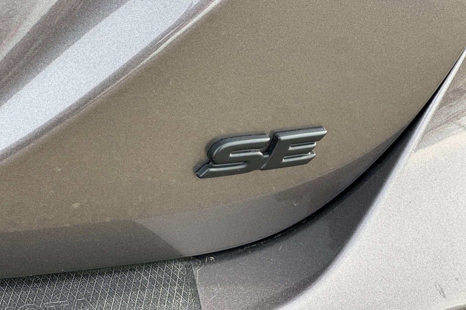 Used 2024 Toyota Camry SE image 48