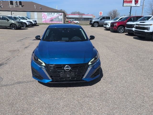 Used 2025 Nissan Altima 2.5 SV image 15