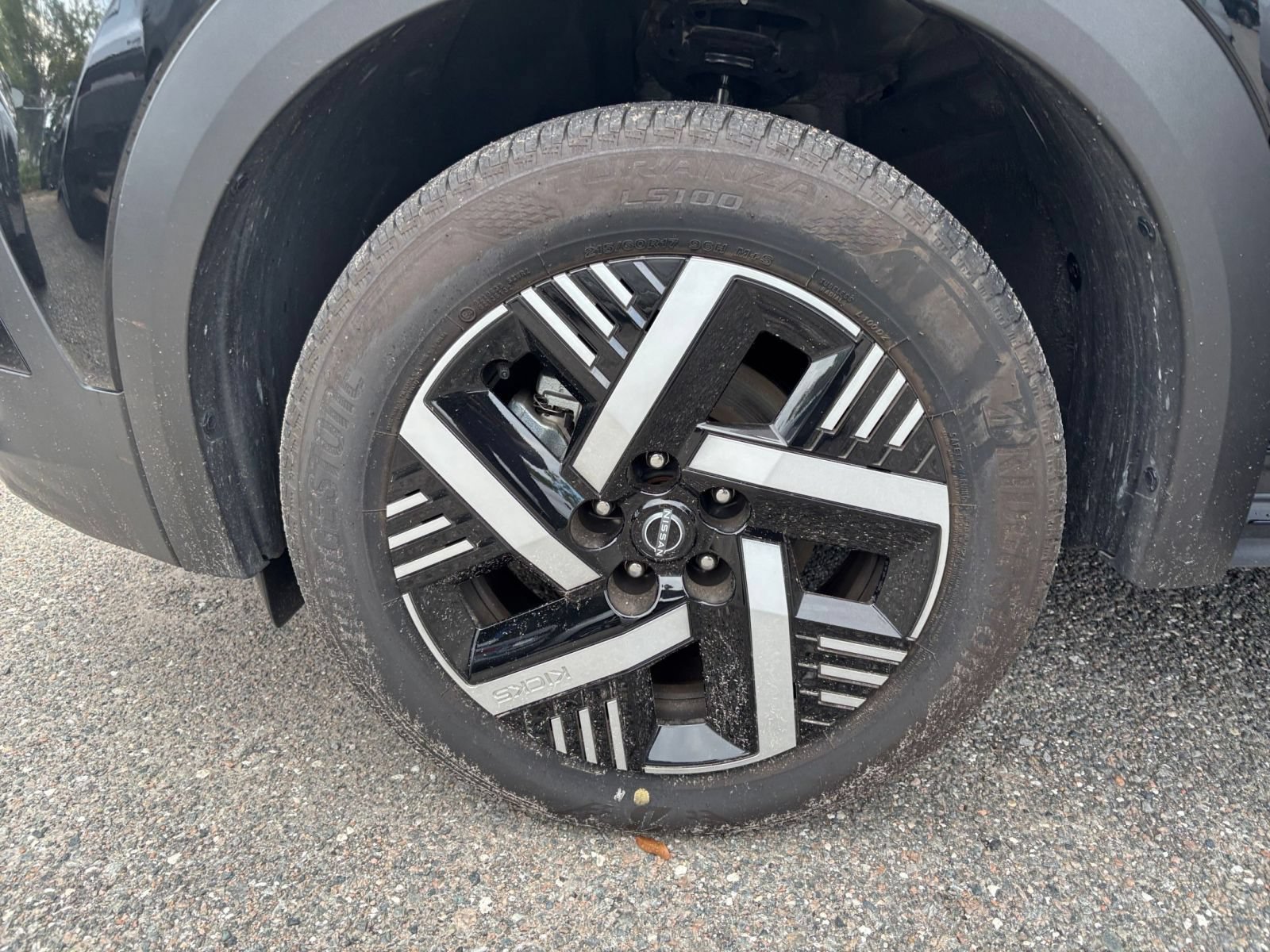 Used 2026 Nissan Kicks SV w/ Cold Weather Package FWD image 28
