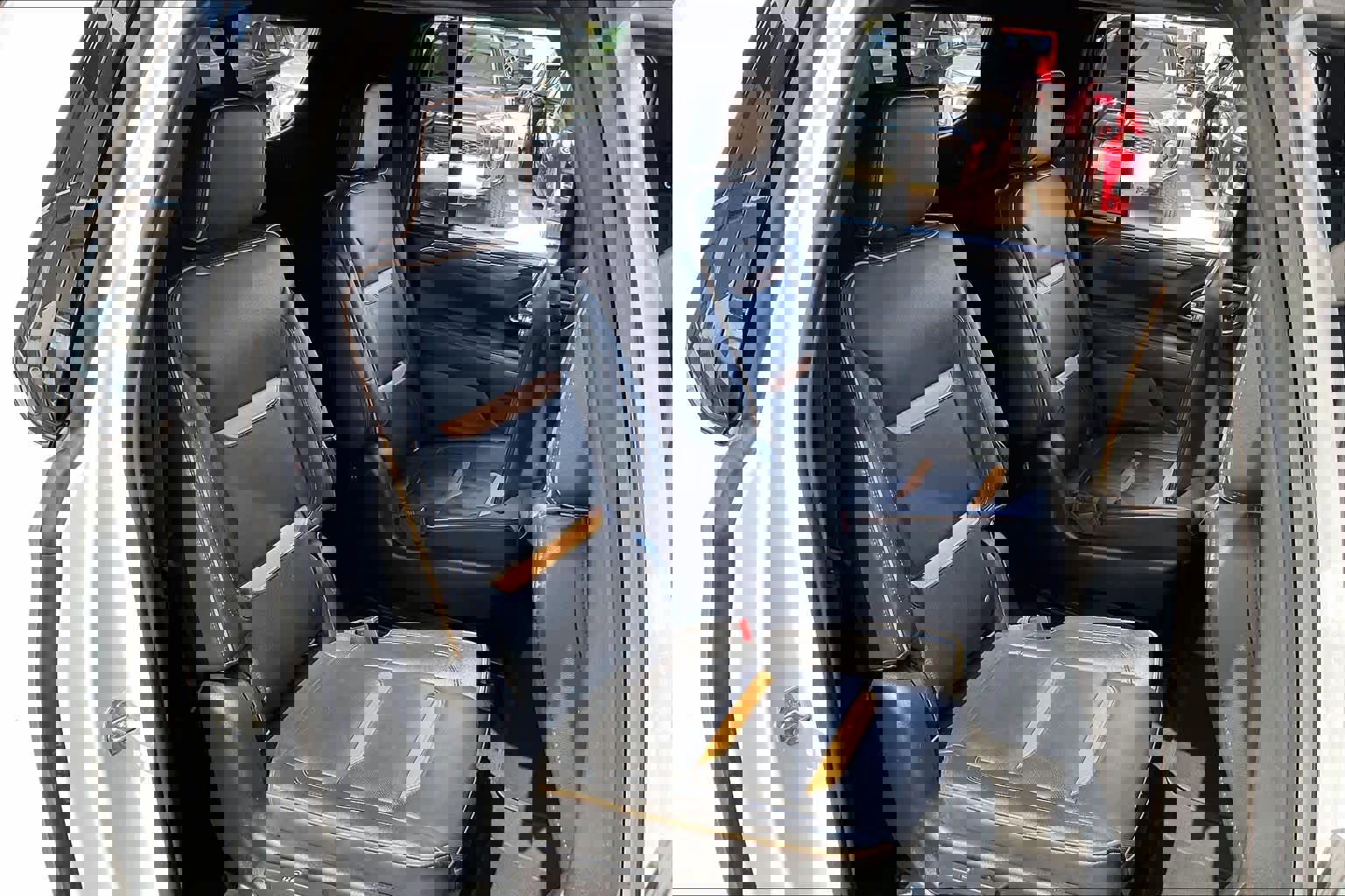 Used 2021 GMC Yukon XL AT4 w/ AT4 Premium Plus Package image 18