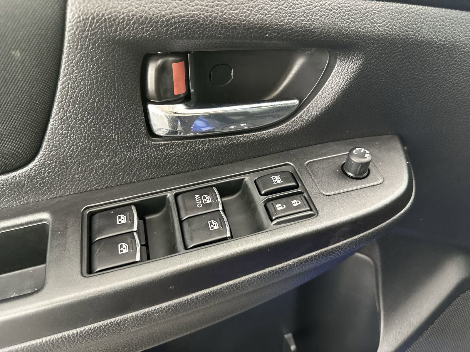 Used 2016 Subaru WRX Premium image 13