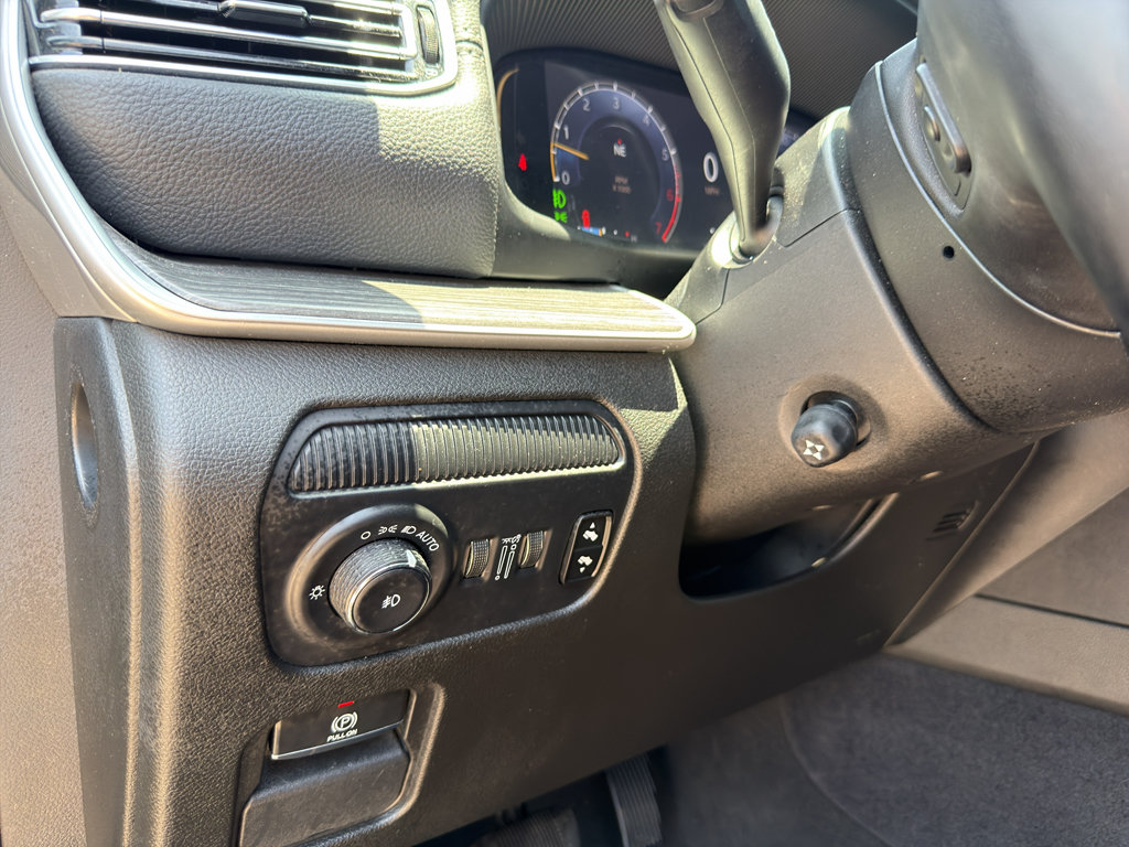 Used 2024 Jeep Wagoneer L Series II w/ Flexible Seating Group RWD image 27