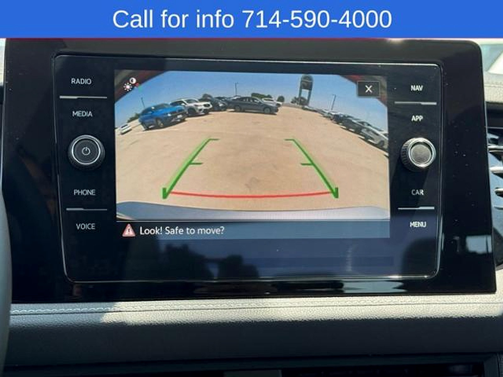 Used 2025 Volkswagen Jetta SEL FWD image 23