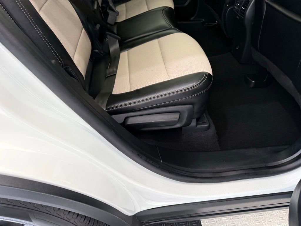 Used 2021 Ford Escape Titanium w/ Titanium Elite Package image 27