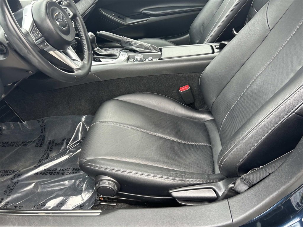 Used 2022 MAZDA MX-5 Miata RF Grand Touring image 17
