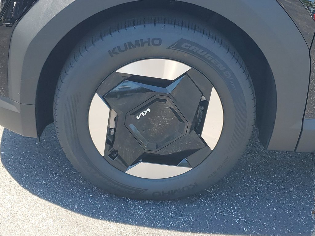 New 2026 Kia EV9 Light RWD image 32
