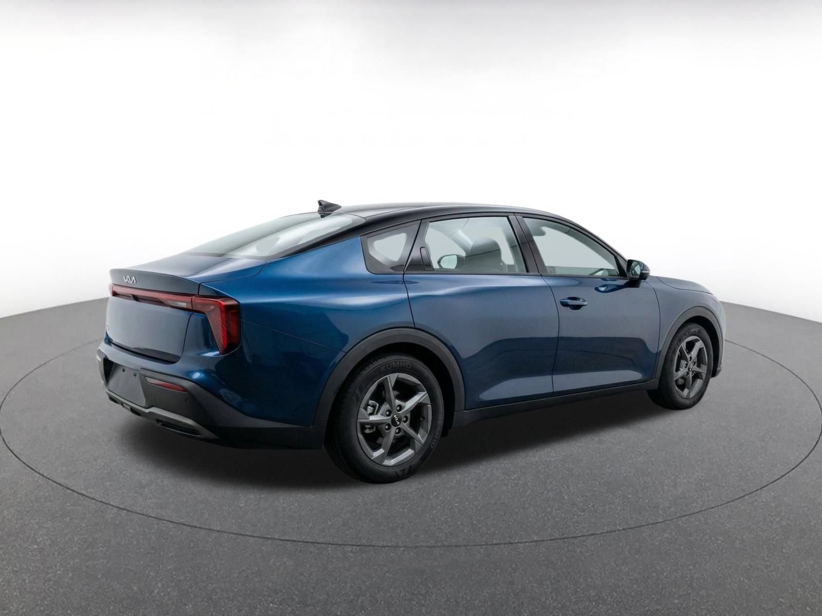 Used 2026 Kia K4 FWD image 9