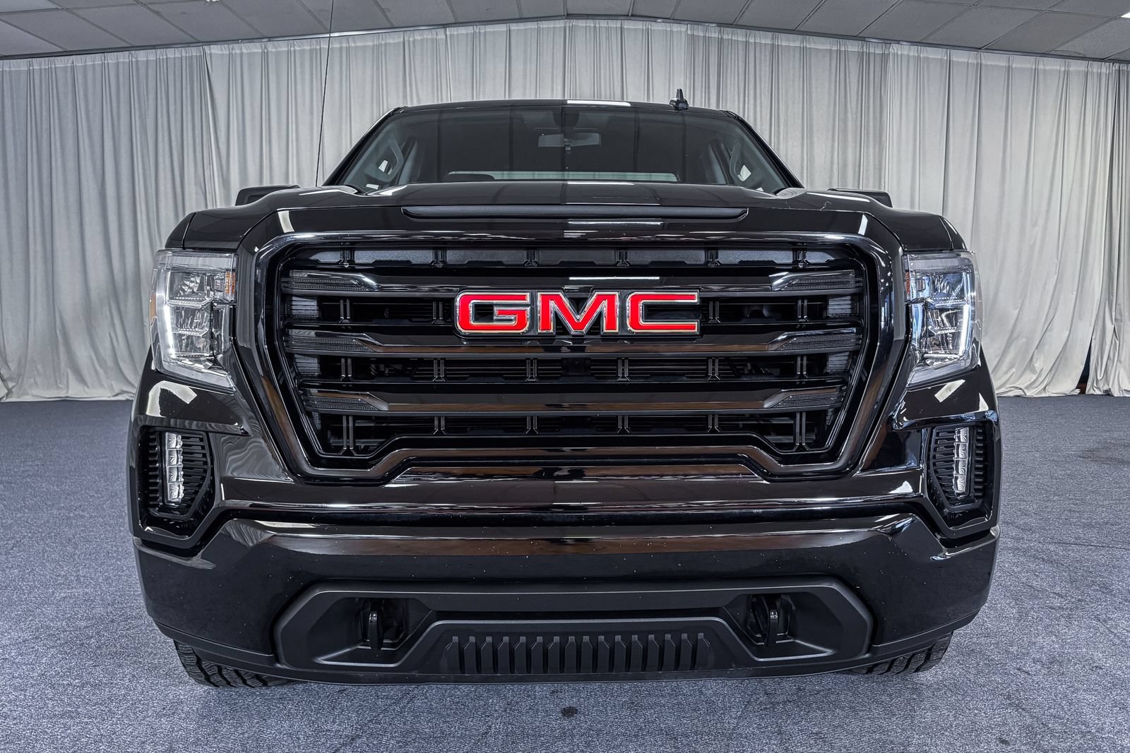 Used 2021 GMC Sierra 1500 Elevation AWD/4WD image 2