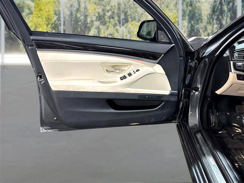 Used 2016 BMW 528i Sedan image 19